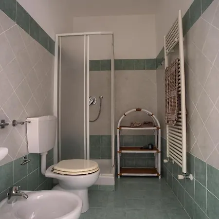 The House In Red: Per Un Soggiorno Pieno Di Vitalita:mare,sole,passeggiate * Империя